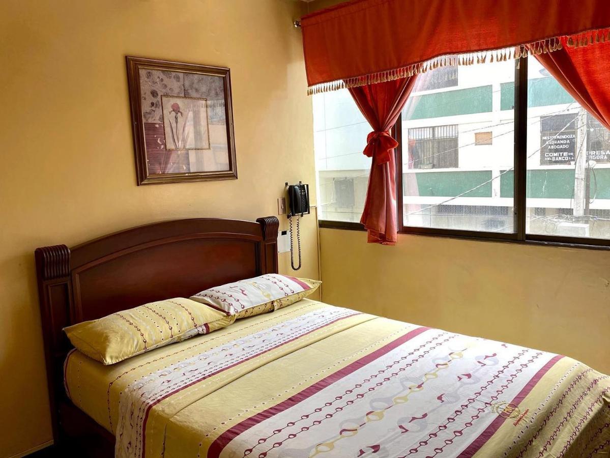 Hostal Montesa Guayaquil Buitenkant foto