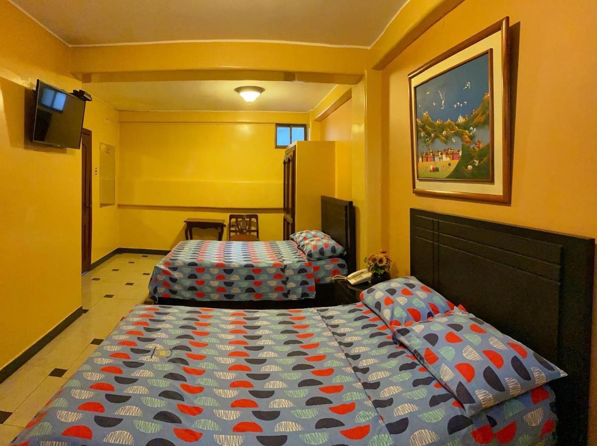 Hostal Montesa Guayaquil Buitenkant foto